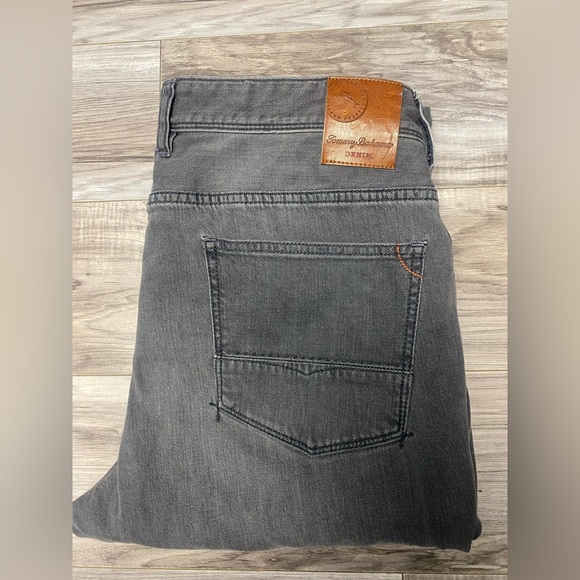 Tommy Bahama Belize Authentic Fit Mens Jeans Size 35x32 Grey Wash Denim Straight - Picture 7 of 7